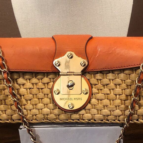 Vintage MICHAEL KORS Rattan Leather Clutch Gold Turn Lock Chain & Leather Strap - Picture 16 of 17